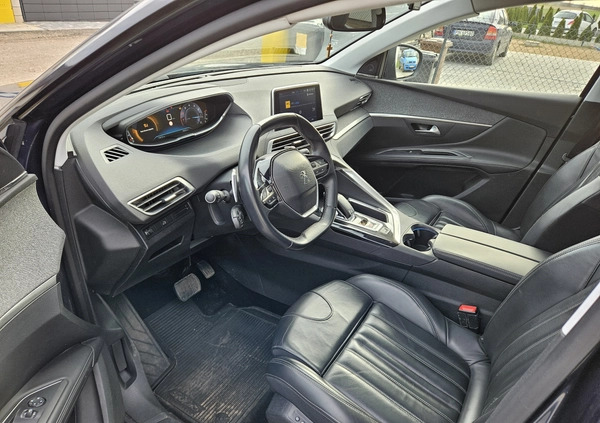Peugeot 5008 cena 85000 przebieg: 73500, rok produkcji 2018 z Konin małe 781